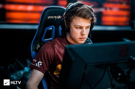 MongolZ 通过击败 Eternal Fire 成功晋级 IEM Cologne 2024。