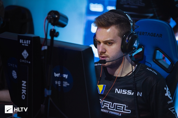 Canyon：T1的英雄选择更为多样化，相较于HLE更棘手