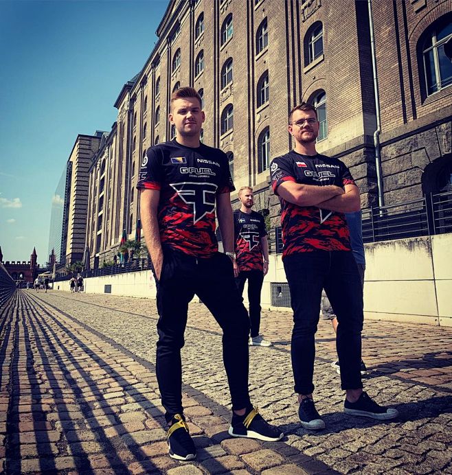 官方分享了明天 Ninjas in Pyjamas 对阵 FunPlus Phoenix 比赛的赛前海报： Phoenix 试图赢得首场胜利，而 Ninjas in Pyjamas 则希望连赢两场