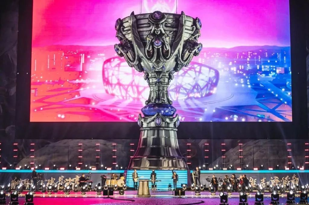 Invictus Gaming 从 LPL Split 2 2025 playoffs 中淘汰 Weibo Gaming