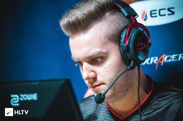 电竞比分官宣：Astralis正式签下HooXi