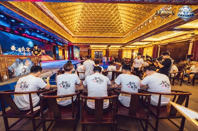 太血腥了！ Rest 向 TheShy 祈祷；但被 Zeus 的Rambo融化， Hanwha Life Esports 领先