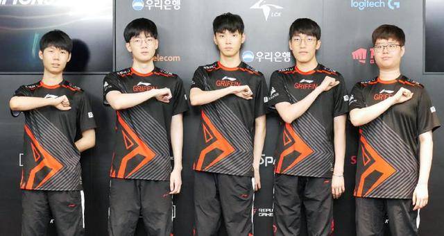 【数据前瞻】 LGD Gaming vs Invictus Gaming 中路对决谁能压制对手是取胜关键