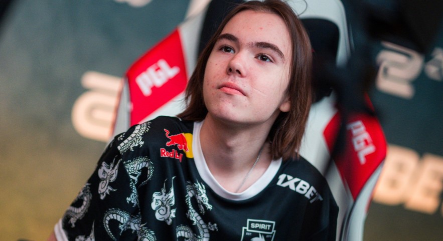 Johnny Speeds 与 chawzyyy 分道扬镳